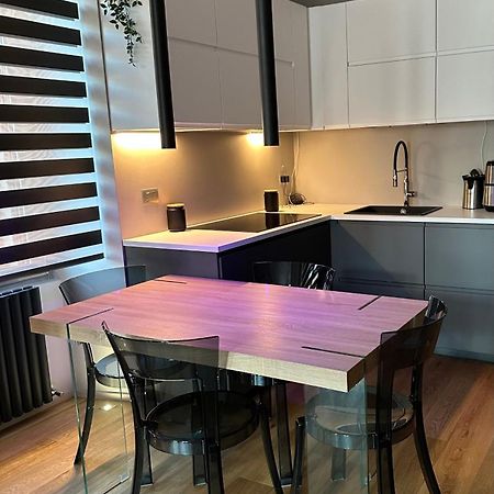 Lr Deluxe Apartments - Fondazione Prada - Metro M3 Milano Ngoại thất bức ảnh