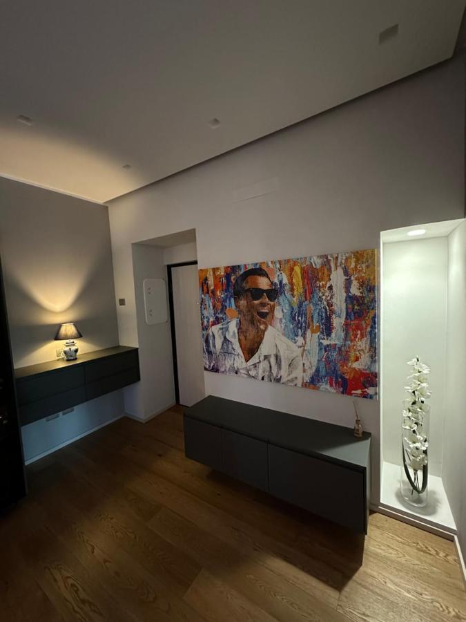 Lr Deluxe Apartments - Fondazione Prada - Metro M3 Milano Ngoại thất bức ảnh