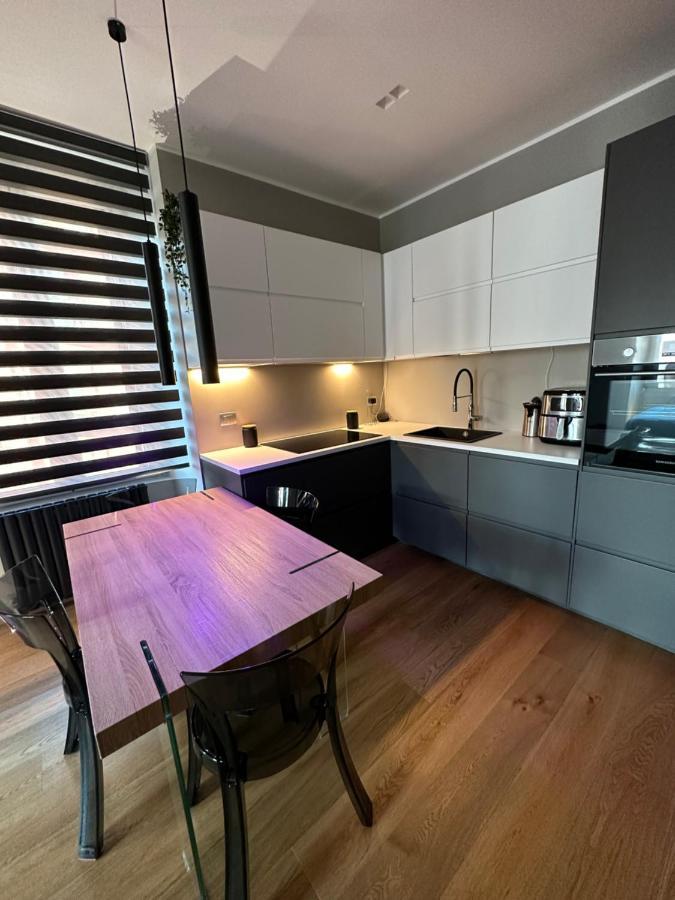 Lr Deluxe Apartments - Fondazione Prada - Metro M3 Milano Ngoại thất bức ảnh