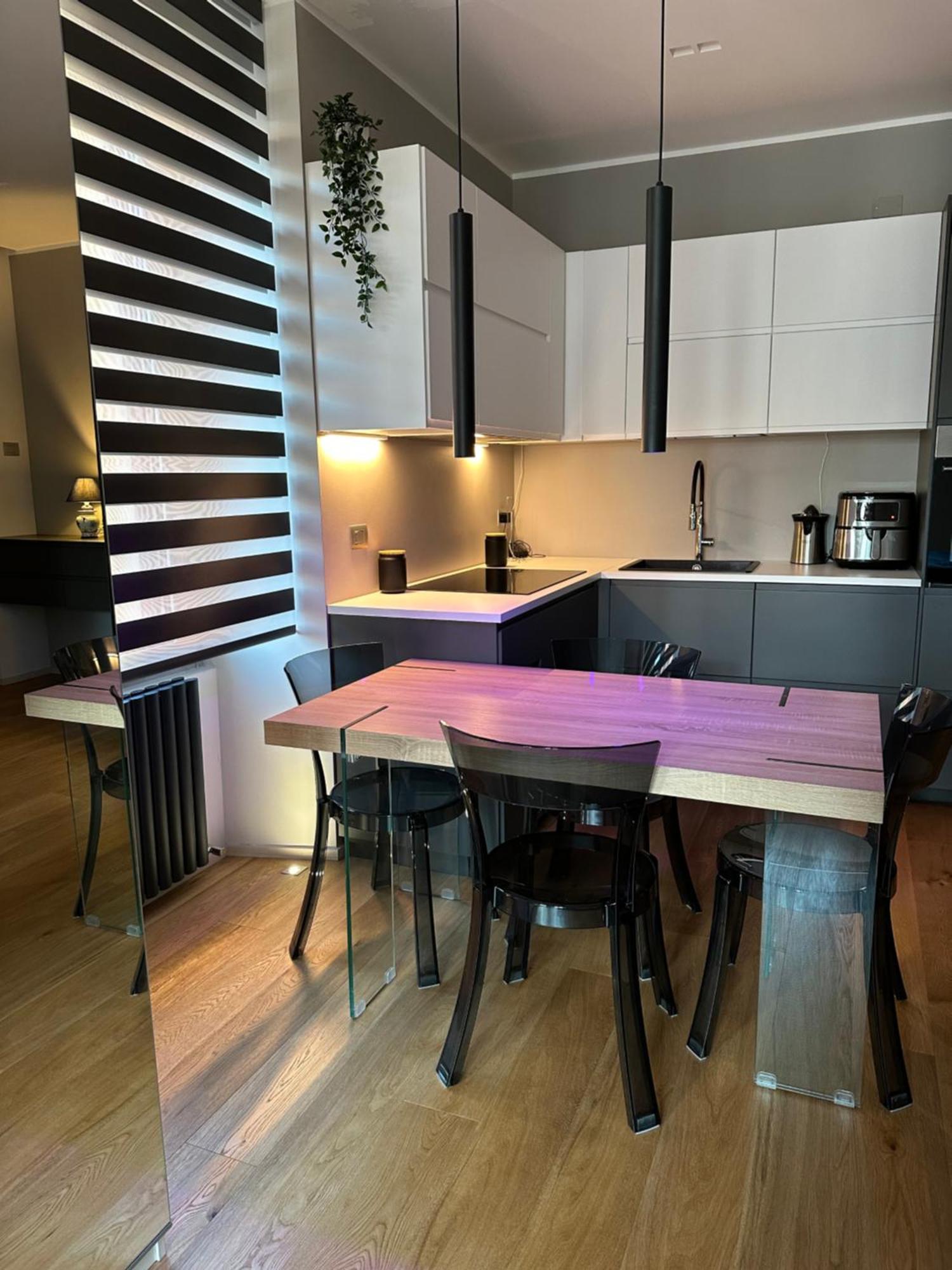 Lr Deluxe Apartments - Fondazione Prada - Metro M3 Milano Ngoại thất bức ảnh