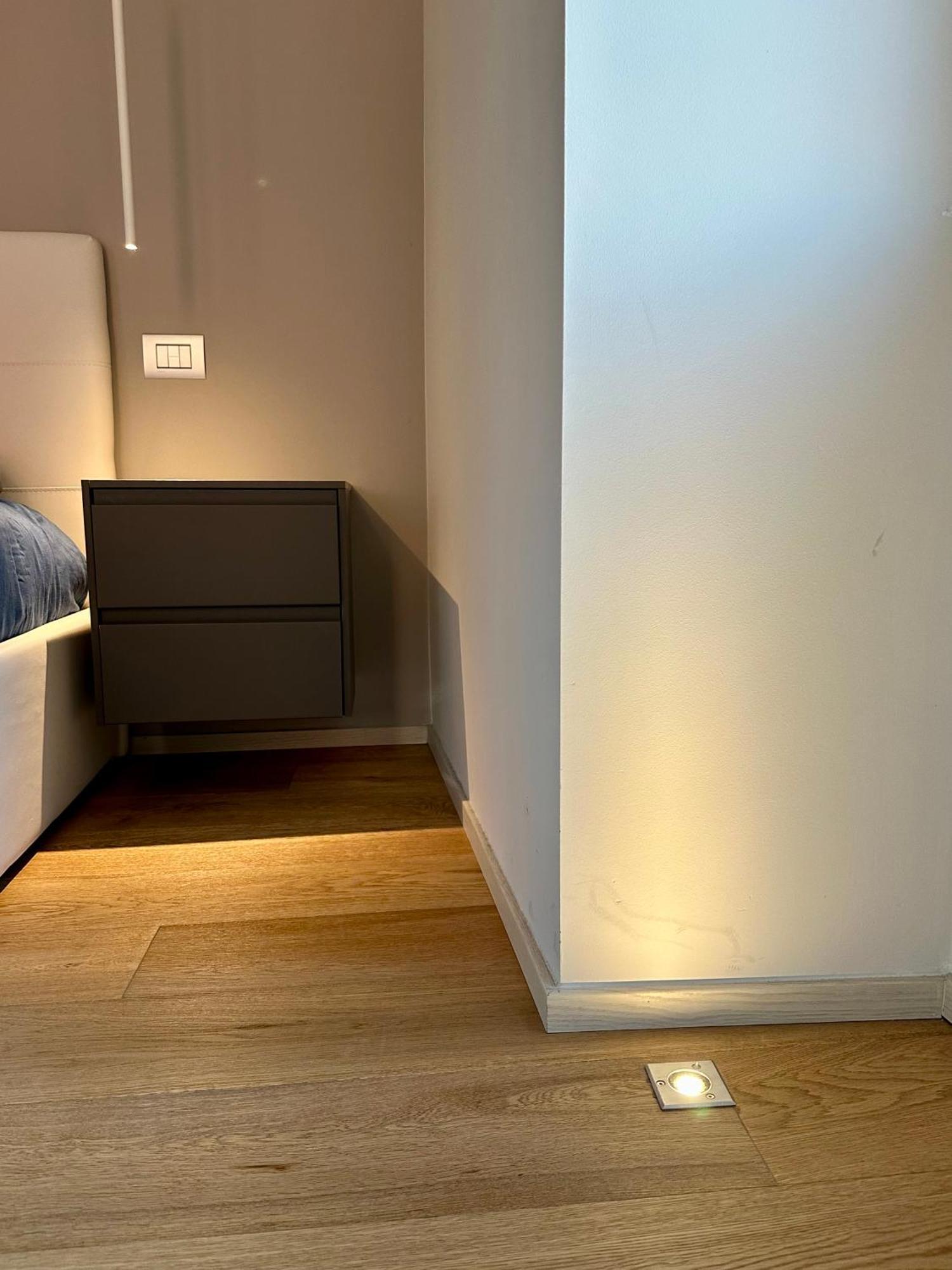 Lr Deluxe Apartments - Fondazione Prada - Metro M3 Milano Ngoại thất bức ảnh